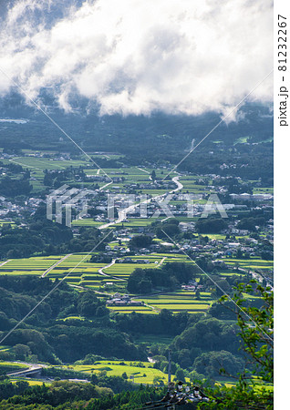 雲の下にある御殿場の風景・足柄峠、誓いの丘公園 雲の下にある御殿場の風景・足柄峠、誓いの丘公園 81232267
