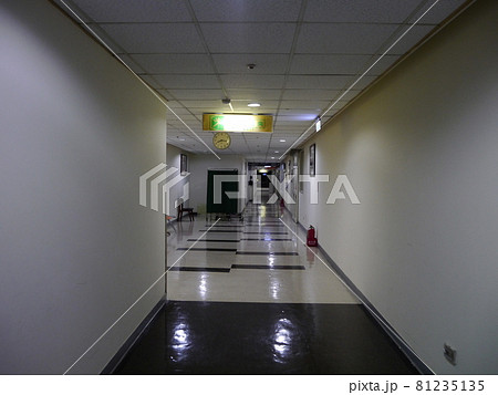 回廊 廊下 通廊 81235135