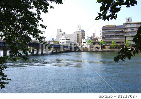 水の都松江の街並みの景色 水の都松江の街並みの景色 81237037