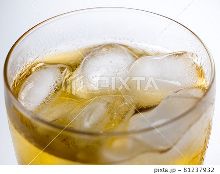 緑茶ハイ　お茶割り 81237932