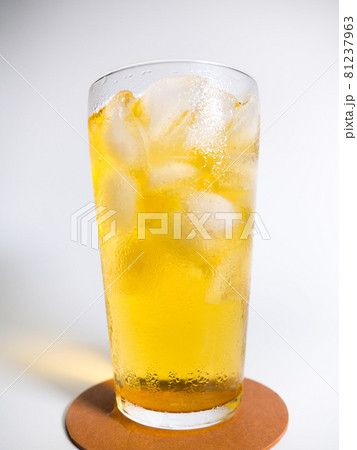 緑茶ハイ　お茶割り 81237963