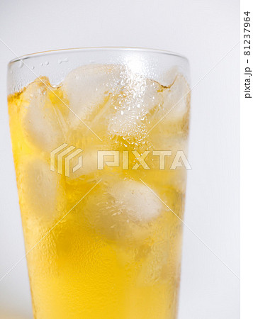 緑茶ハイ　お茶割り 81237964