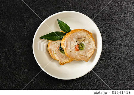 典型的なおせち料理　Japanese food  New Year dishes (OSECHI) 81241413