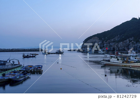 海 港 漁船 81242729