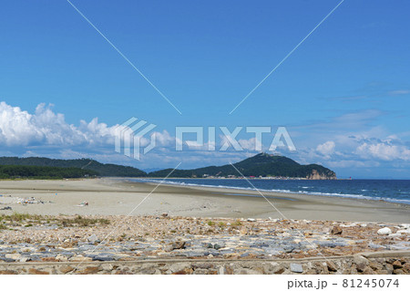 海 夏 岩 81245074