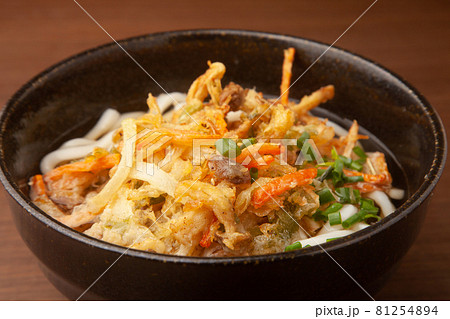 かき揚げうどん 81254894