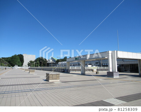 上野駅パンダ橋口付近の写真素材