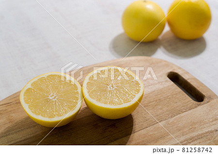 グレープフルーツ　果物 81258742