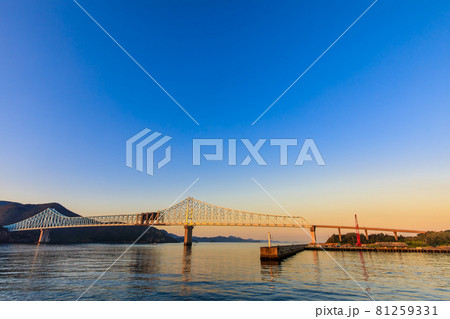 生月大橋の朝風景　【長崎県平戸市生月町】 81259331