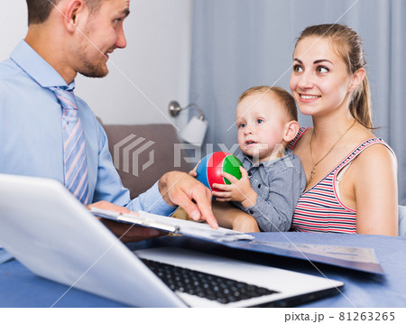 Manager of network marketing company with documents 81263265