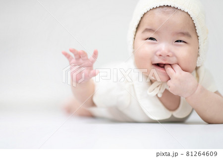 赤ちゃん 幼児 子供 81264609