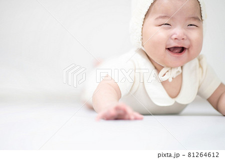 赤ちゃん 幼児 子供 81264612