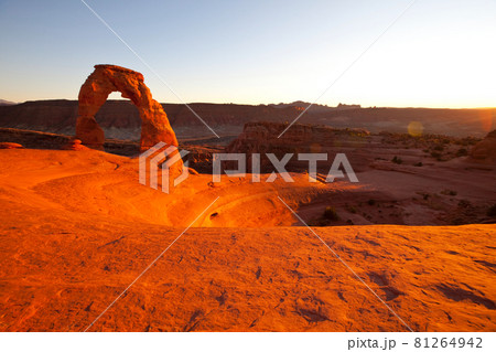 Delicate arch Delicate arch 81264942