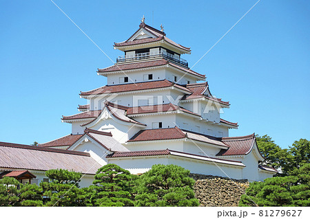 若松城の天守閣 81279627