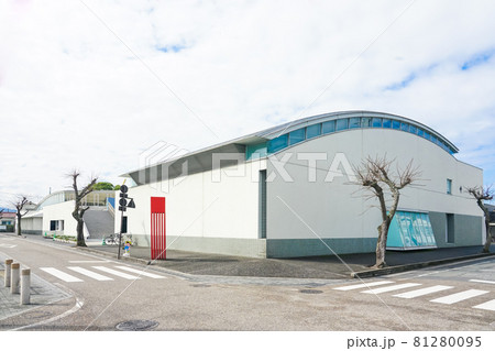 中津市立小幡記念図書館(大分県中津市) 中津市立小幡記念図書館(大分県中津市) 81280095