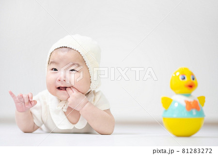 赤ちゃん 幼児 子供 81283272