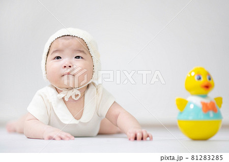 赤ちゃん 幼児 子供 81283285