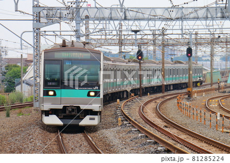 常磐線 常磐線各駅停車E233系 常磐緩行線 東京都葛飾区金町の金町駅 常磐線 常磐線各駅停車E233系 常磐緩行線 東京都葛飾区金町の金町駅 81285224
