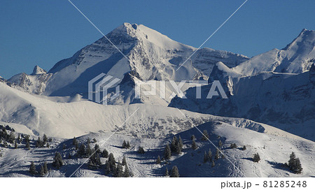 Mountain ranges of the Bernese Oberland in winter. Mountain ranges of the Bernese Oberland in winter. 81285248