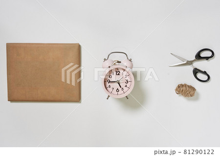 Preparing Christmas gifts with craft paper at home. Homemade Christmas presents Preparing Christmas gifts with craft paper at home. Homemade Christmas presents 81290122