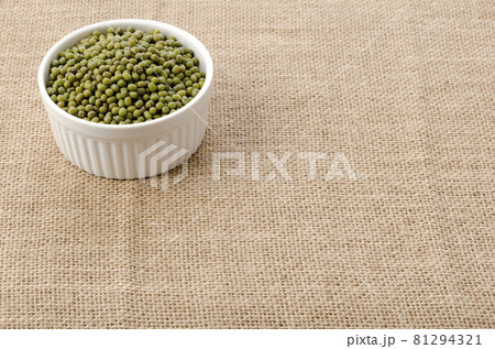 緑豆、八重生、文豆、ムング豆 81294321