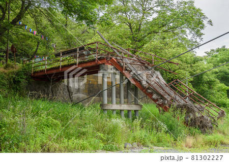 朽ち果てた橋 朽ち果てた橋 81302227