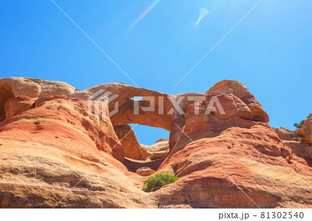 Arches in Colorado Arches in Colorado 81302540