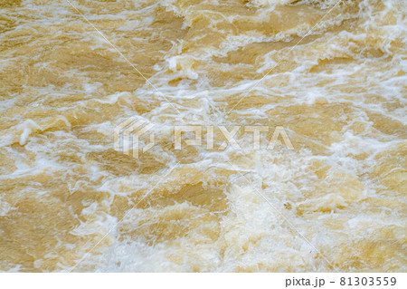 【水害イメージ】濁流の川【長野県】 81303559
