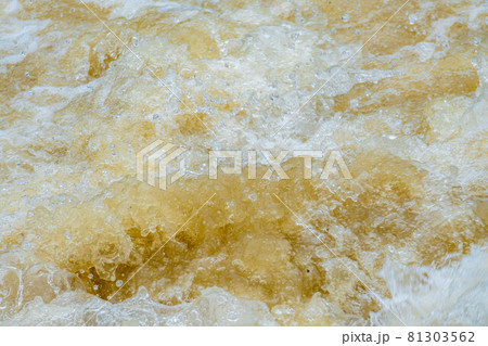 【水害イメージ】濁流の川【長野県】 81303562