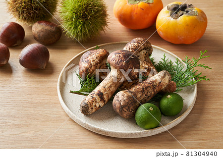 松茸と秋の食材 81304940