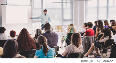 Speaker giving presentation on business conference. 81306622