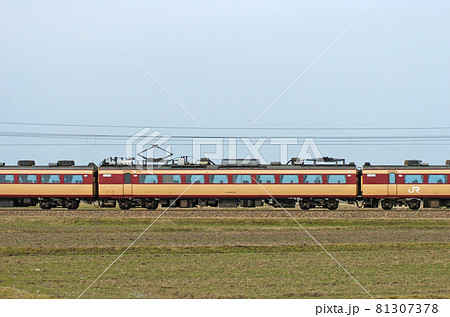 北陸本線 美川ー加賀笠間 JR西日本 485系 A05編成 ⑧ モハ488-211(京都) 山側 北陸本線 美川ー加賀笠間 JR西日本 485系 A05編成 ⑧ モハ488-211(京都) 山側 81307378