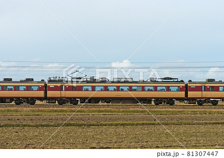 北陸本線 美川ー加賀笠間 JR西日本 485系 A06編成 ③ モハ484-605(京都) 山側 北陸本線 美川ー加賀笠間 JR西日本 485系 A06編成 ③ モハ484-605(京都) 山側 81307447