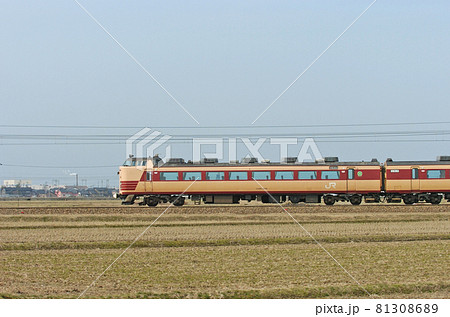 北陸本線　美川ー加賀笠間　JR西日本　485系　A07編成　①　クロ481-2301（京都）　山側 81308689