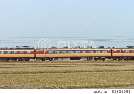 北陸本線　美川ー加賀笠間　JR西日本　485系　A07編成　④　サハ481-751（京都）　山側 81308691