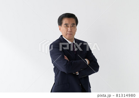 ビジネスマン シニア男性 ポートレート 腕組み ビジネスマン シニア男性 ポートレート 腕組み 81314980