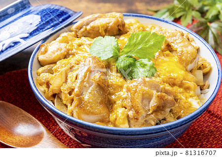 ふわとろ親子丼 ふわとろ親子丼 81316707