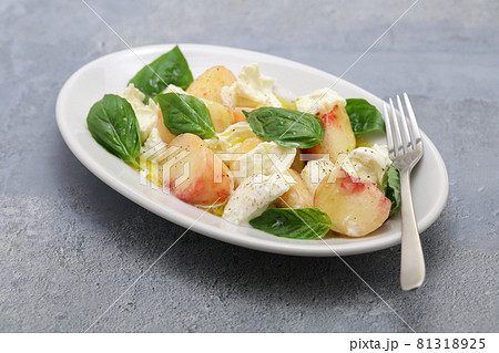 桃のカプレーゼ 桃のカプレーゼ 81318925