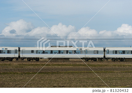 北陸本線 美川ー加賀笠間 JR西日本 683系 T26編成 ④ サハ683-306(金沢) 山側 北陸本線 美川ー加賀笠間 JR西日本 683系 T26編成 ④ サハ683-306(金沢) 山側 81320432