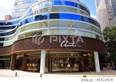 東京　千代田区　有楽町の都市風景　日比谷シャンテ 81322630