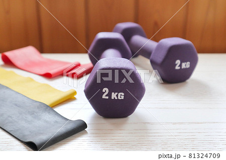 ダイエット トレーニング ダンベル チューブ バンド 8 ダイエット トレーニング ダンベル チューブ バンド 8 81324709