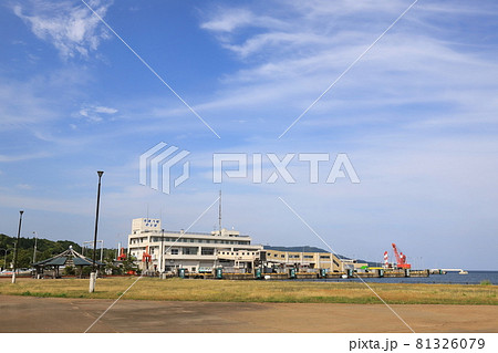 新潟　佐渡　佐渡汽船小木港ターミナル 81326079