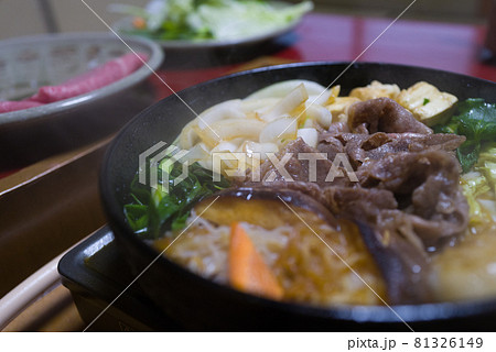 高級和牛のすき焼き 高級和牛のすき焼き 81326149