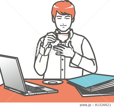 お茶を飲み心を落ち着かせる男性 81326621