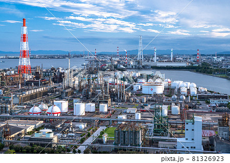 《三重県》四日市・工業地帯 81326923