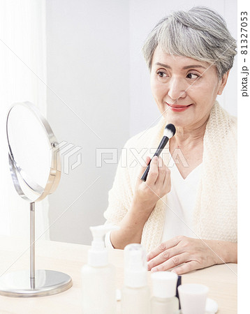 女性達 女性 レディース 81327053