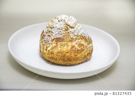 サクサク食感のシュークリーム サクサク食感のシュークリーム 81327435