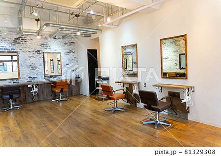 美容室　美容院　髪型　美容師　理容室　店舗 81329308