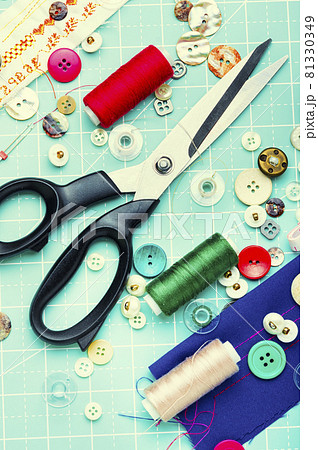 Set sewing kit Set sewing kit 81330349