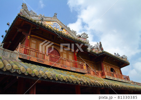 ベトナム中部の世界遺産の街フエ 阮朝王宮王宮門 ベトナム中部の世界遺産の街フエ 阮朝王宮王宮門 81330385